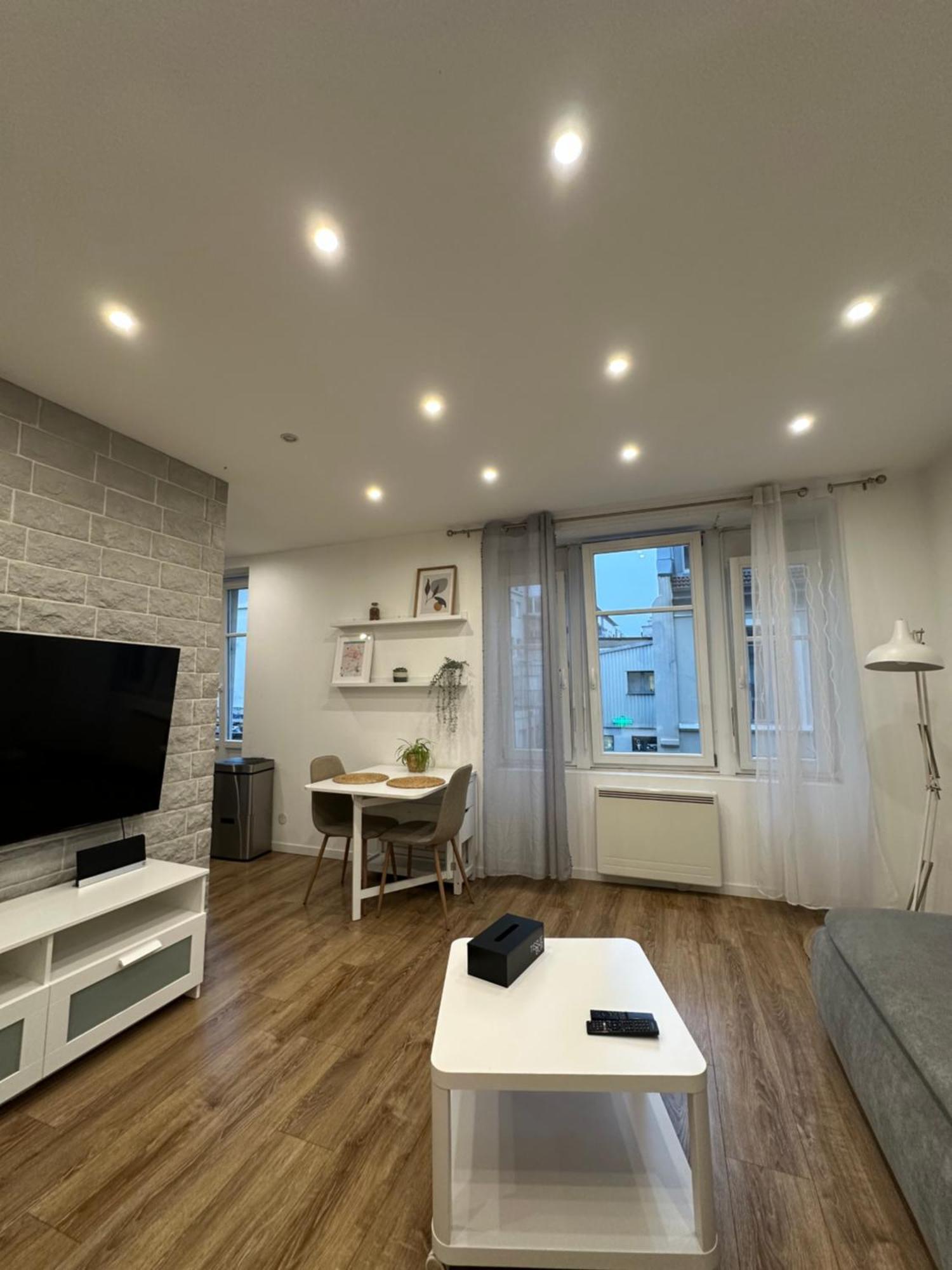 # Le 2 # Tres Beau T3 1Er Etage Tout Confort, Neuf, Mulhouse Centre Εξωτερικό φωτογραφία